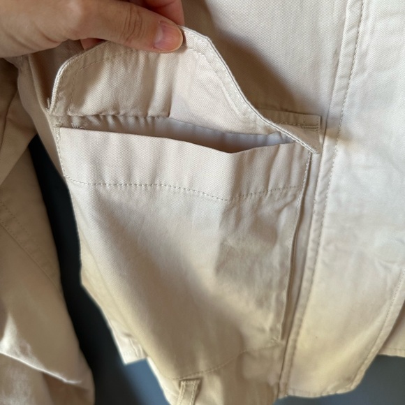 A&F Cream Cargo Jacket - Picture 7 of 8